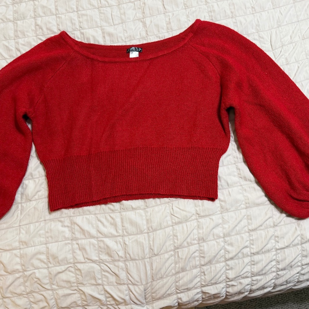 VENUS BUBBLE SLEEVE CROPPED SWEATER SIZE XL